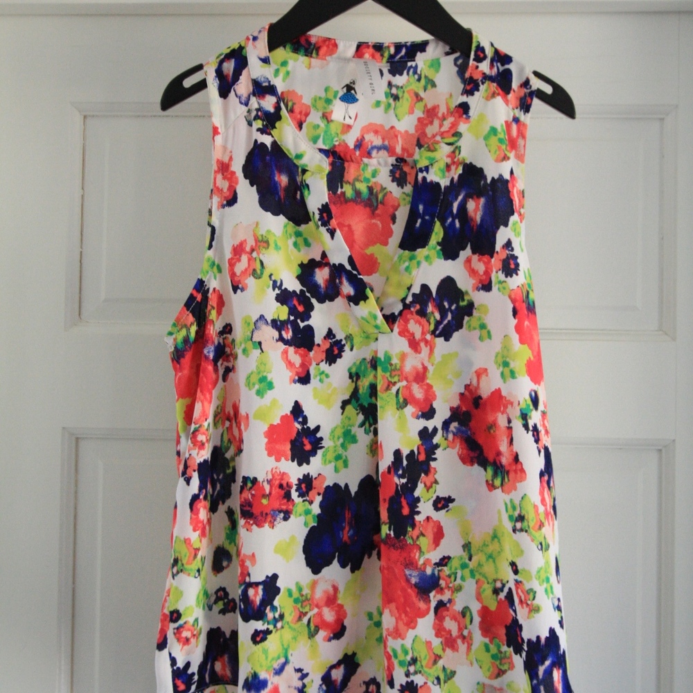 Spring Floral Top - Size M